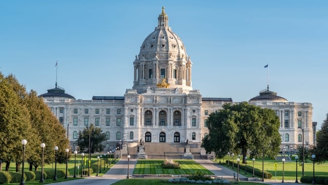 Minnesota PFML Program Beginning in 2026: Next Steps for Employers