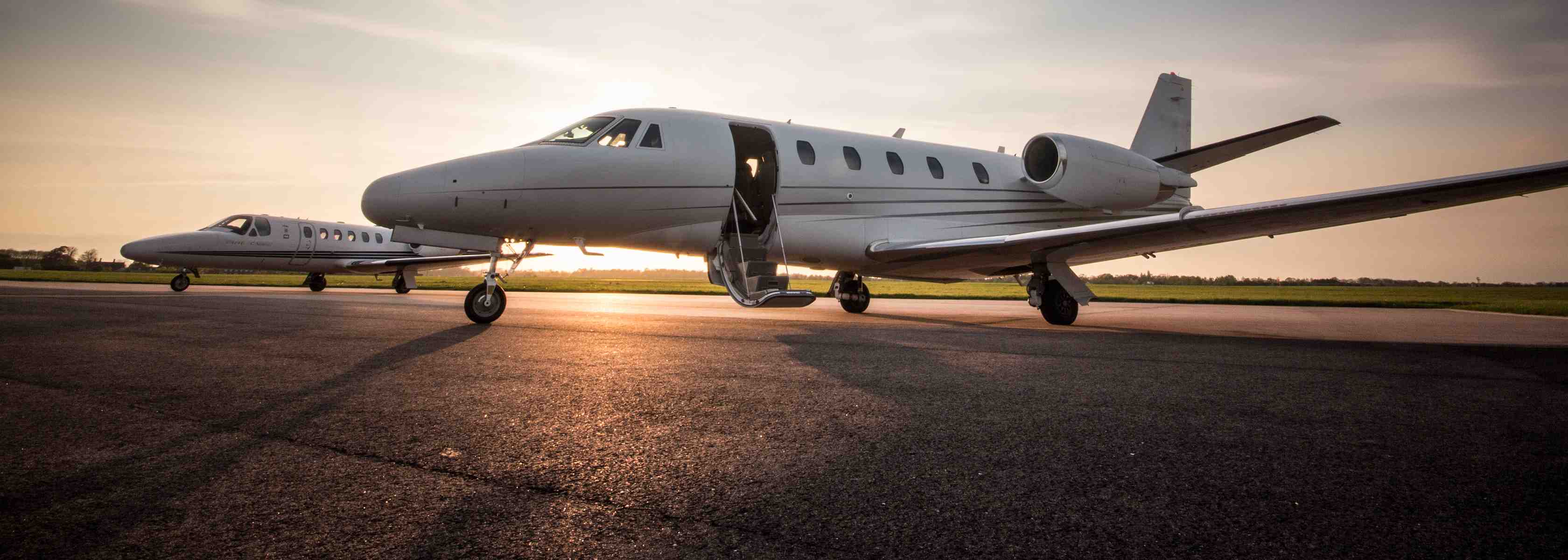 private-aircraft-3360x1200-v2