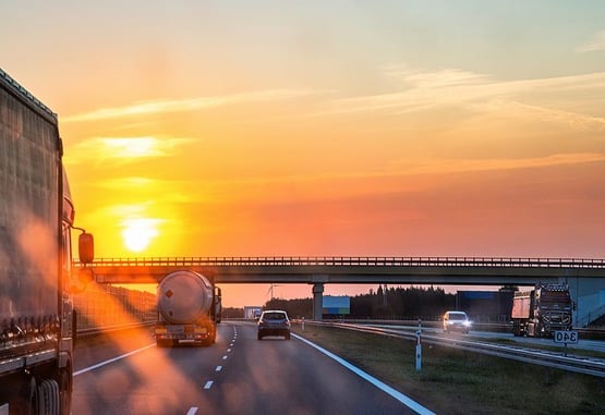 trucking-operations-sidebar-800x550