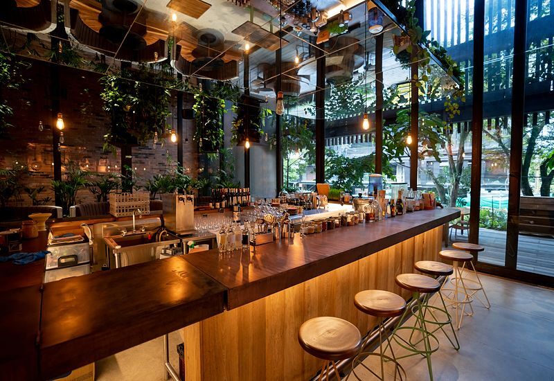 view-inside-a-bar-800x550